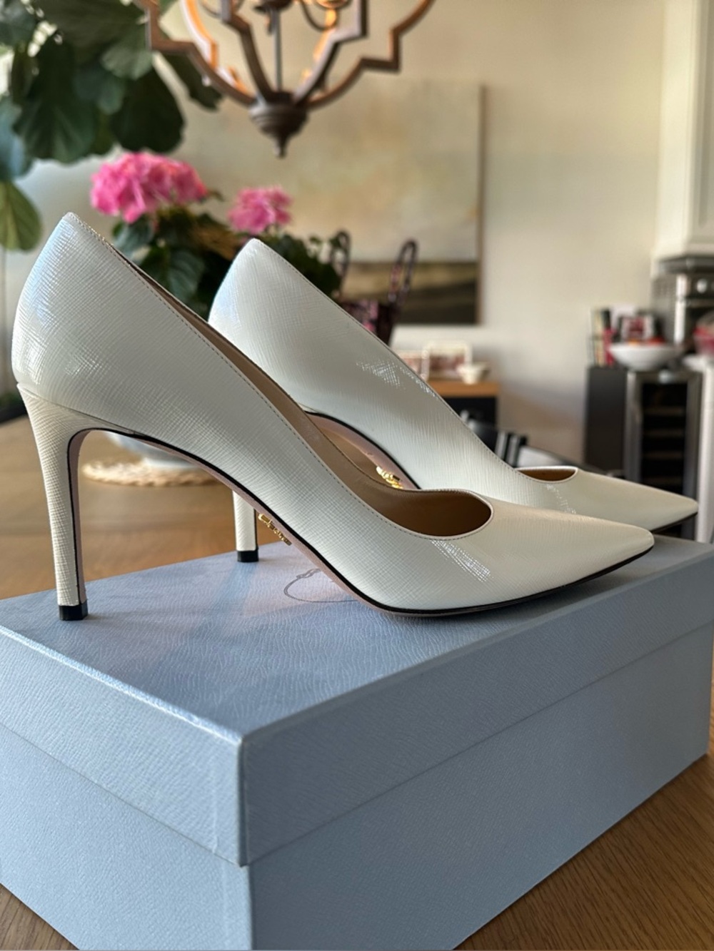 Prada White Pointed-Toe Saffiano Leather Pumps - Women
38.5